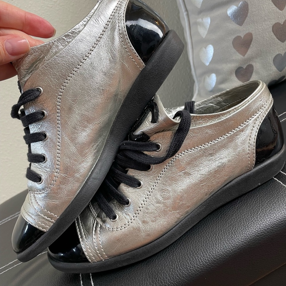 CHANEL Silver Leather Sneakers Sz 6.5 EXCELLENT CONDITION!! - Picture 3 of 8